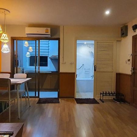 Home At Bazaar Чиангмай Екстериор снимка